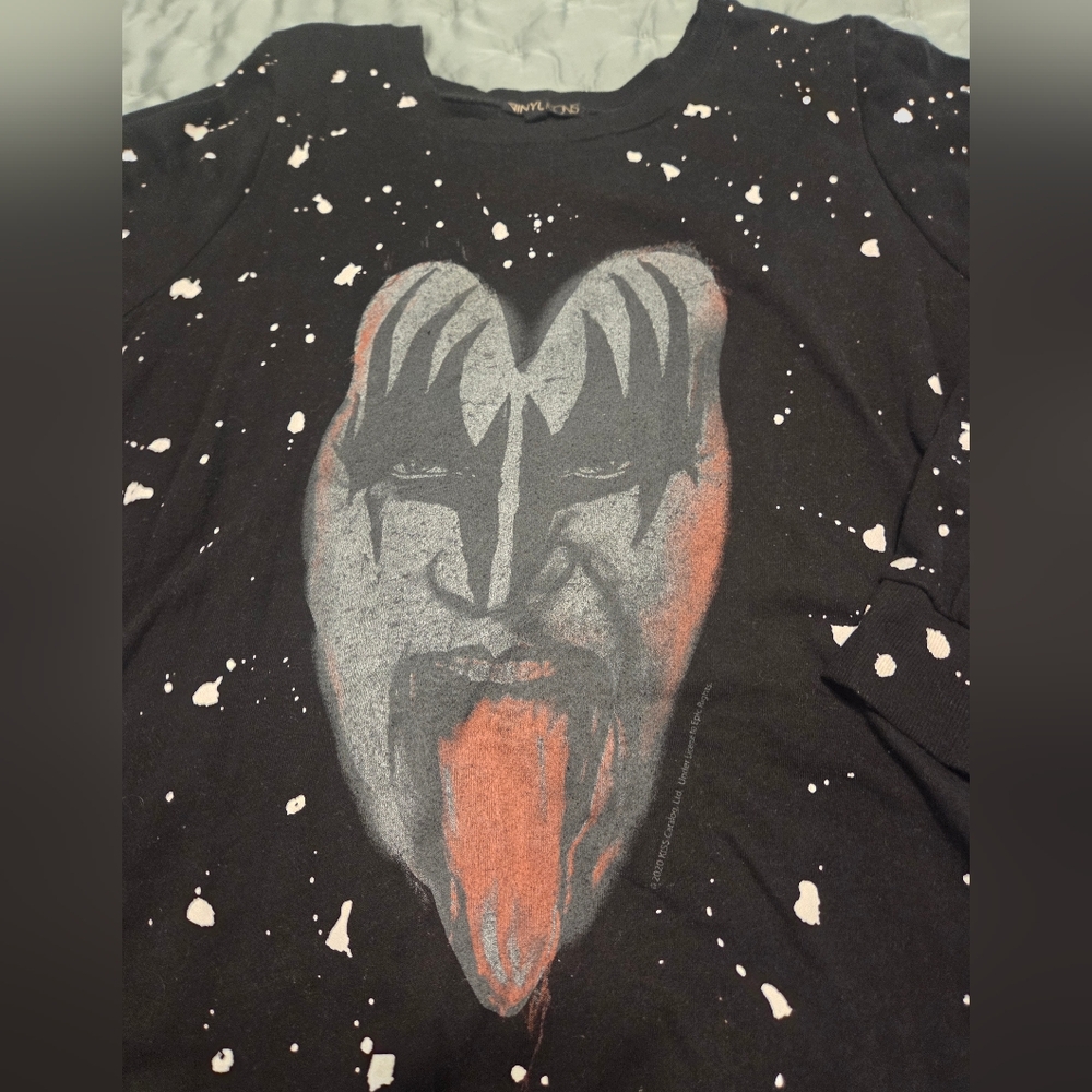 Torrid 6x KISS Band Splatter Fleece Sweatshirt- Gene Simmons - Picture 8 of 9